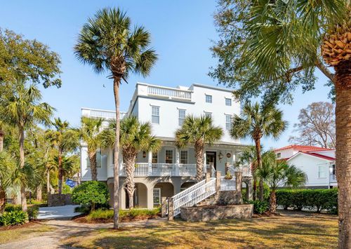 3 Cross Ln, Isle of Palms, SC, 29451-2522 | Card Image