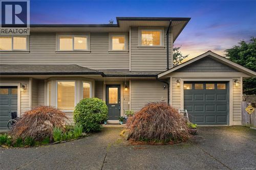 10372 Bowerbank Rd, Sidney, BC, V8L3L7 | Card Image