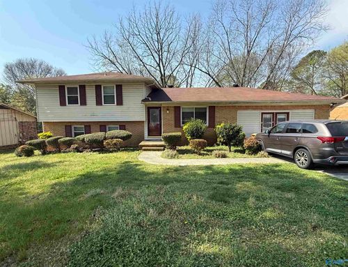 2615 Skyline Dr Nw, Huntsville, AL, 35810-3613 | Card Image