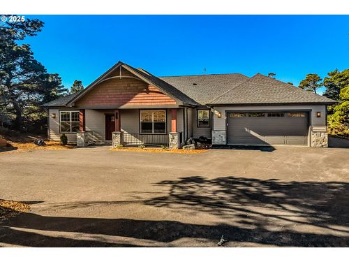 5216 Dunewood Dr, Florence, OR, 97439-8810 | Card Image