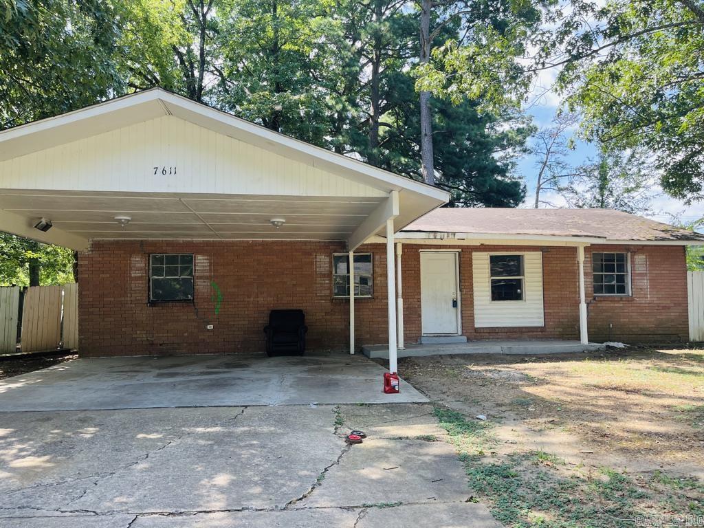 Eagle Dr, Little Rock, AR 72209