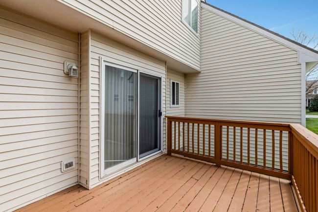 1025 Yorick Path, Condo with 3 bedrooms, 3 bathrooms and null parking in Wixom MI | Image 22
