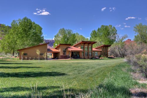 425 Amber Ln, Castle Valley, UT, 84532 | Card Image