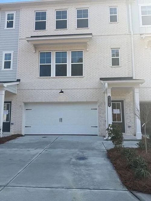 6208 Kenbrook Dr, Tucker, GA, 30084-3779 | Card Image