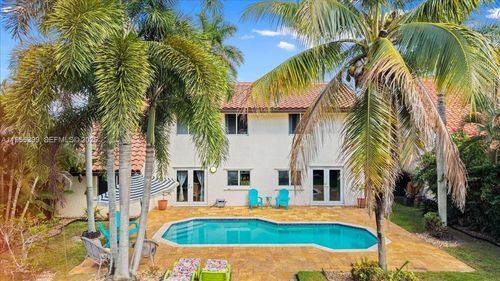 2560 Bass Way, Hollywood, FL, 33026-3681 | Card Image