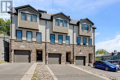 15 Grange Street, Kingston (Central City West), ON, K7M2J5 | Card Image