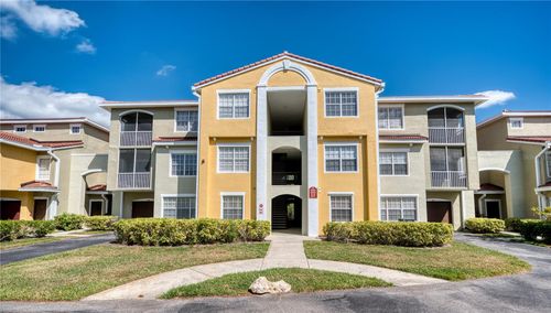 11-303-5551 Bentgrass Dr, SARASOTA, FL, 34235-2683 | Card Image