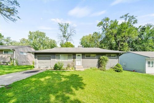 7406 E 112th St, Kansas City, MO, 64134-2936 | Card Image