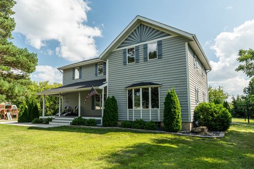 4622811 Lindsay Rd, Pewaukee, WI, 53072-2800 | Card Image