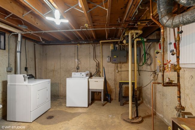 317 Park Ave, Home with 4 bedrooms, 2 bathrooms and 4 parking in Antioch IL | Image 13