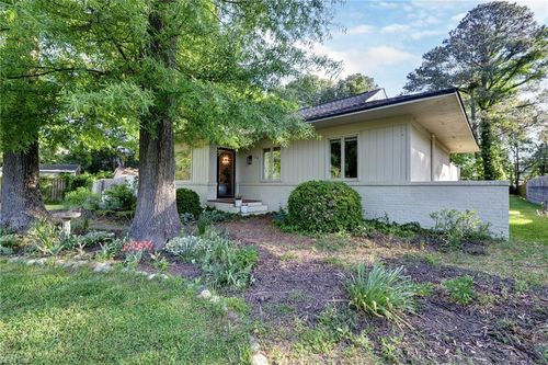 134 Riverview Dr, Hampton, VA, 23669-1423 | Card Image