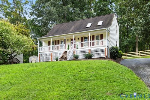 2713 Mistwood Forest Dr, Chester, VA, 23831-7039 | Card Image