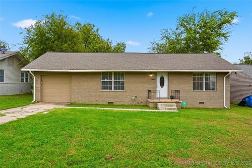 725 Lakewood Ave, Tulsa, OK, 74112-3127 | Card Image