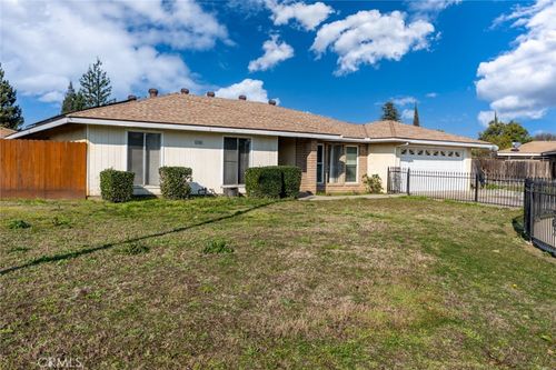 2160 3rd St, Sanger, CA, 93657 | Card Image