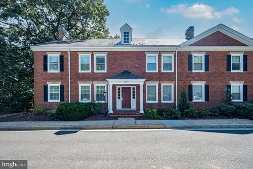 a1-3301 S Stafford St, ARLINGTON, VA, 22206-1924 | Card Image