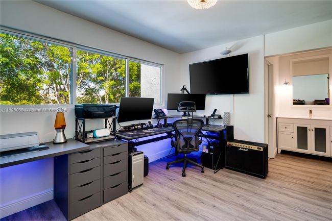 5292 Sw 69 Th Pl, Townhouse with 2 bedrooms, 3 bathrooms and null parking in Miami FL | Image 19