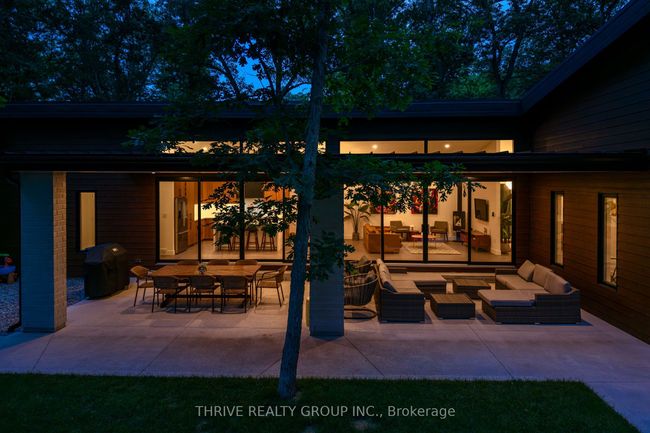 10107 Pinery Bluffs Rd, House other with 4 bedrooms, 4 bathrooms and 10 parking in Grand Bend ON | Image 7