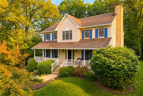 900 Harvest Ridge Dr, Wexford, PA, 15090-6819 | Card Image