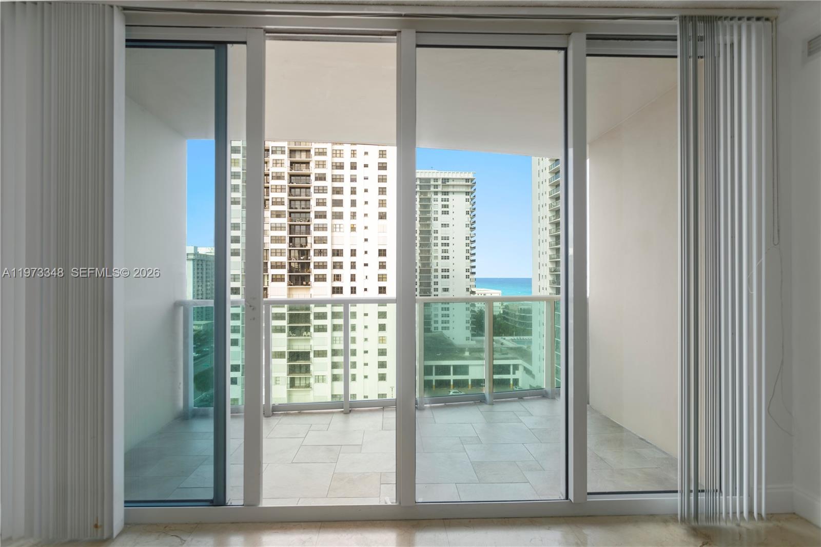 Residential in Hollywood 2
