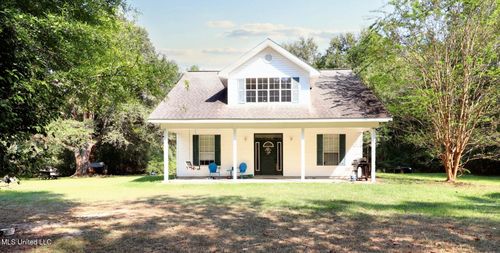 26 Harvey Burks Rd, Picayune, MS, 39466-9001 | Card Image