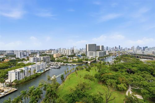 2008-1861 Nw South River Dr, Miami, FL, 33125-2700 | Card Image