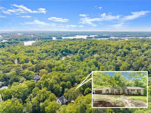 1407 Woodland Cir, Gainesville, GA, 30501-1651 | Card Image