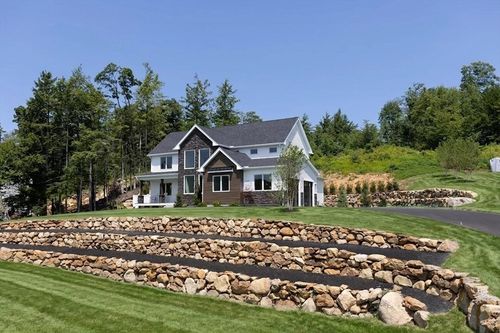 25 Indian Rock Rd, Bedford, NH, 03110-4219 | Card Image