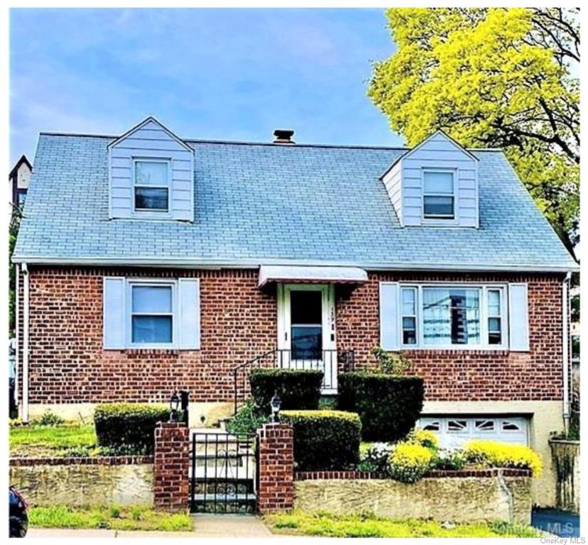 Page Ave, Yonkers, NY 10704