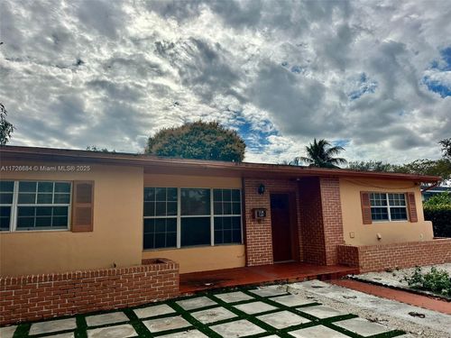 1020 Ne 179th St, North Miami Beach, FL, 33162-1216 | Card Image