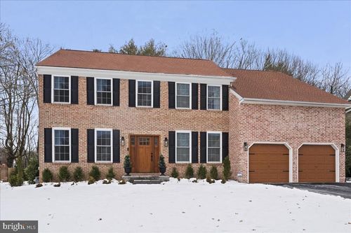 1 Steeplechase Dr, DOYLESTOWN, PA, 18901-5701 | Card Image