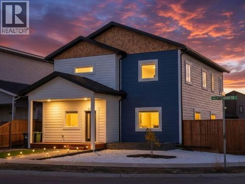 212 Neecheah St, Whitehorse, YT, Y1A0S9 | Card Image