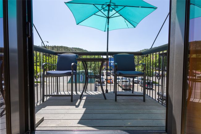 View of wooden terrace | Image 10