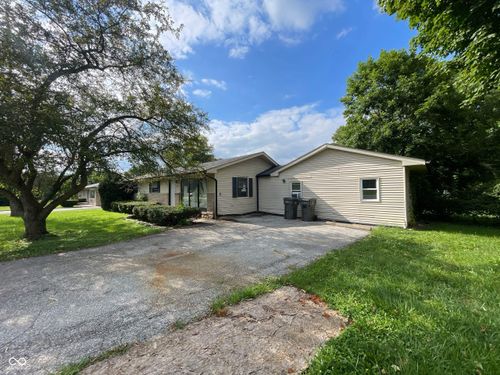 26 Stop 13 Rd, Indianapolis, IN, 46227-2834 | Card Image