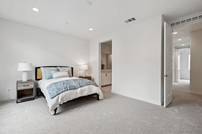 2581 Broom Ln, Townhouse with 4 bedrooms, 4 bathrooms and 2 parking in Carlsbad CA | Image 16