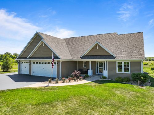 N1451 Maple Ridge Rd, Lake Geneva, WI, 53147-4213 | Card Image
