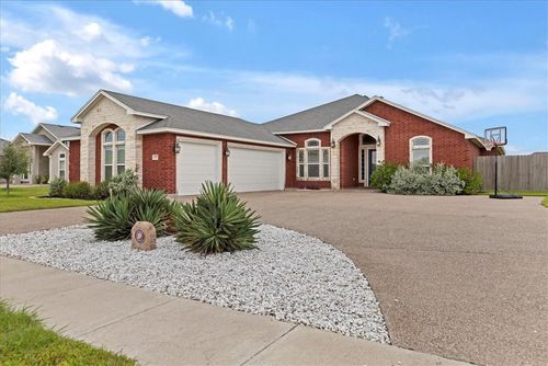 2573 Pacific Vw, Corpus Christi, TX, 78415-2045 | Card Image