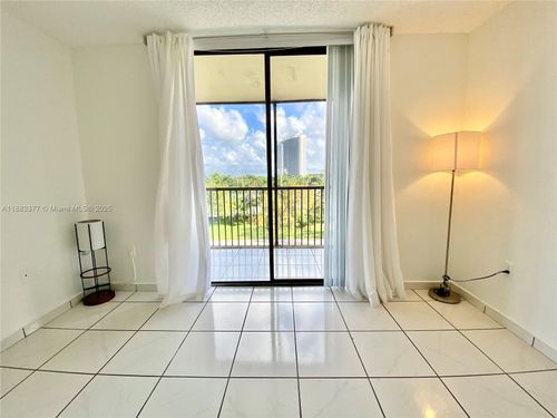 a536-16950 W Dixie Hwy, North Miami Beach, FL, 33160-3777 | Card Image