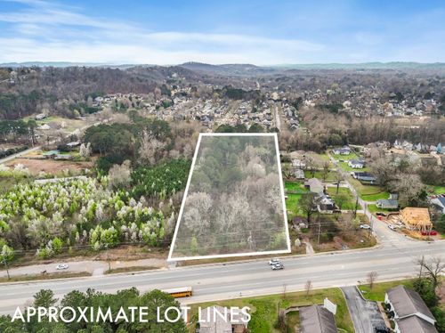 8528 E Brainerd Rd, Chattanooga, TN, 37421-4353 | Card Image