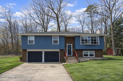 172 Hawkin Rd, New Egypt, NJ, 08533-2803 | Card Image