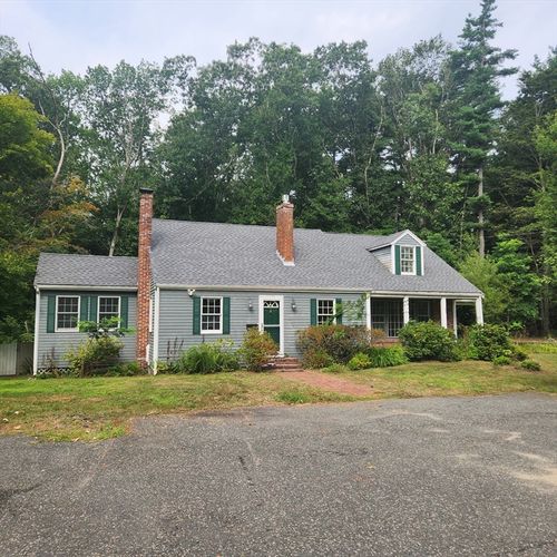556 Hingham St, Rockland, MA, 02370-1263 | Card Image