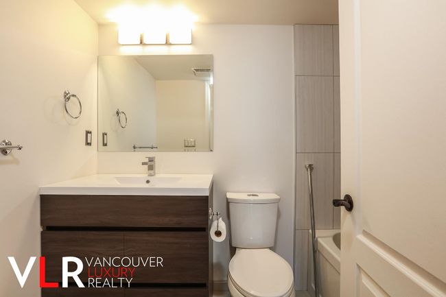 1001 - 888 Pacific Street, Condo with 2 bedrooms, 2 bathrooms and 1 parking in Vancouver BC | Image 16