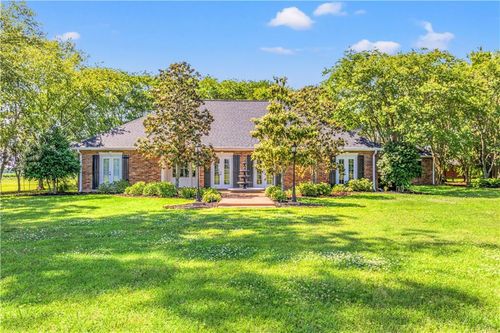 298 Highway 470, Lecompte, LA, 71346-9513 | Card Image