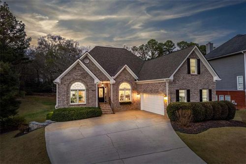 7523 Greens Mill Dr, Loganville, GA, 30052-5257 | Card Image