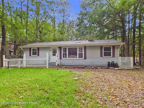 142 Chippewa Dr, Pocono Lake, PA, 18347-7870 | Card Image