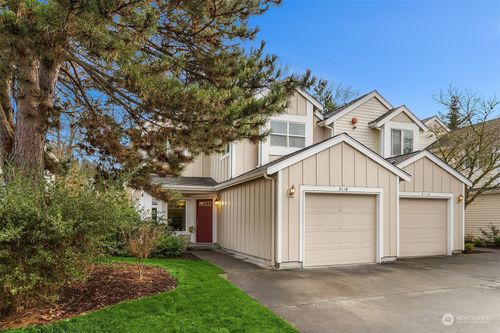 9118 159th Place Ne, Redmond, WA, 98052 | Card Image