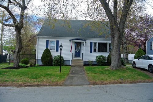 4 Eden Park Dr, Cranston, RI, 02910-4502 | Card Image