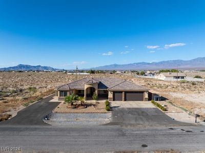 720 E Hickory Street, House other with 3 bedrooms, 3 bathrooms and null parking in Pahrump NV | Image 3