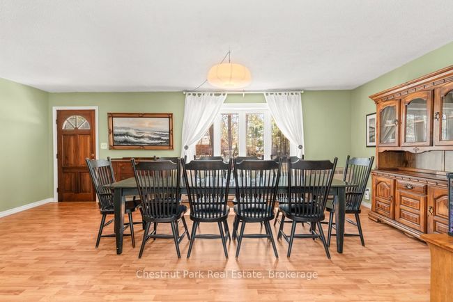 91 Santas Village Rd, House other with 4 bedrooms, 2 bathrooms and 7 parking in Bracebridge ON | Image 16