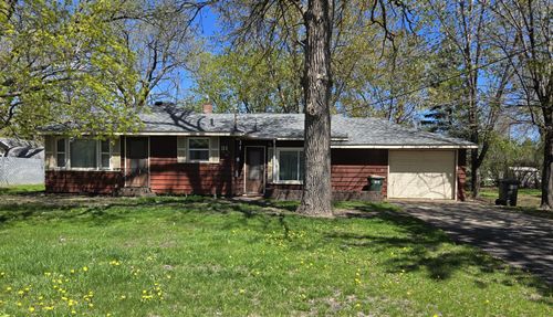 31 1st St N, Waite Park, MN, 56387-1208 | Card Image