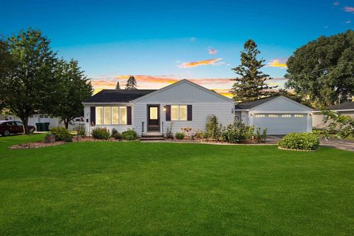 3781 Algoma Road, SCOTT, WI, 54229 | Card Image